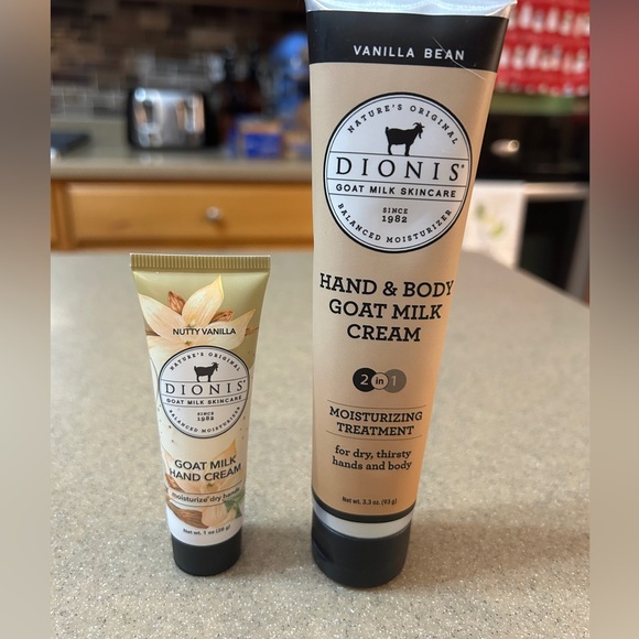 Dionis Goat Milk Skincare - Hand Body Cream Lotion Vanilla Bean - 3.3 Oz + Bonus - Picture 1 of 5